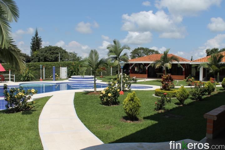 ALQUILER FINCA DE LUJO PARA DICIEMBRE - Finca en Pereira, Risaralda